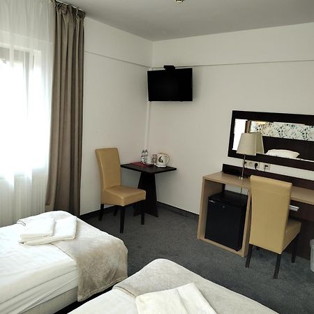 Hotel Eljot Sielpia Wielka Εξωτερικό φωτογραφία