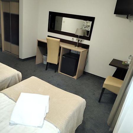Hotel Eljot Sielpia Wielka Εξωτερικό φωτογραφία
