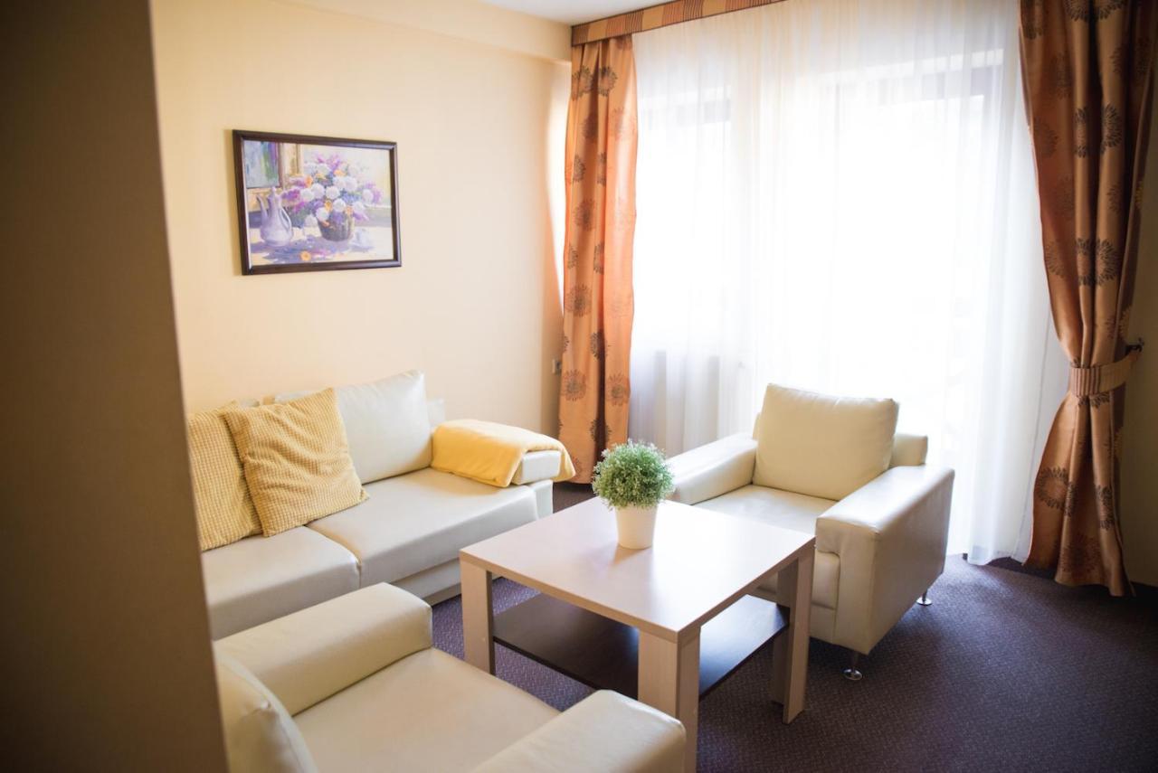 Hotel Eljot Sielpia Wielka Εξωτερικό φωτογραφία