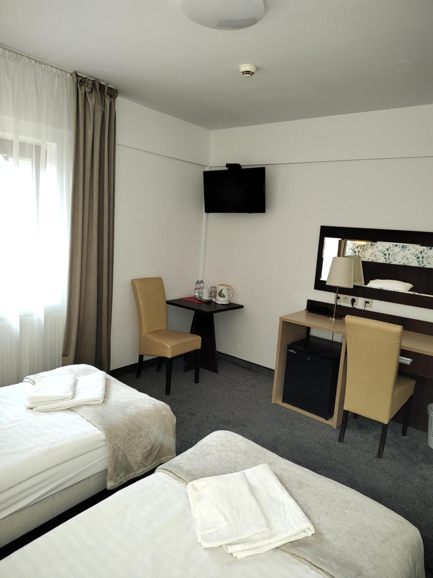 Hotel Eljot Sielpia Wielka Εξωτερικό φωτογραφία